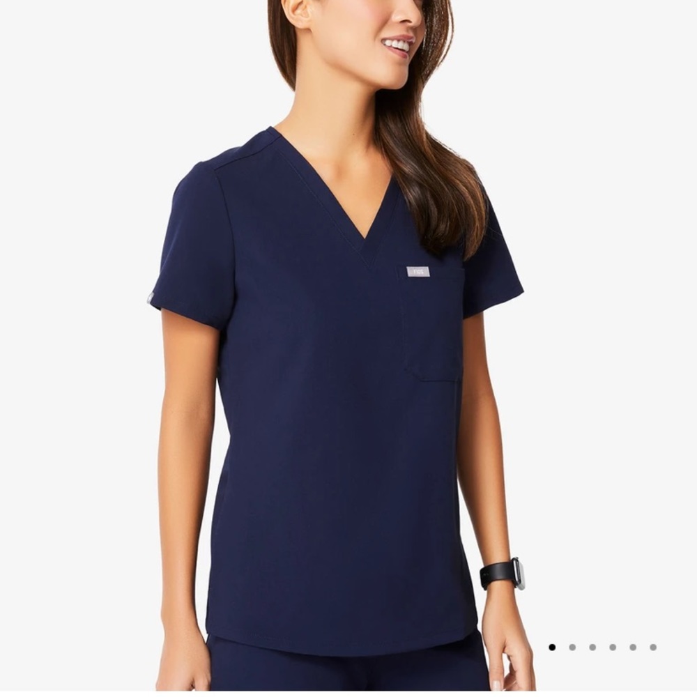 Scrub top
